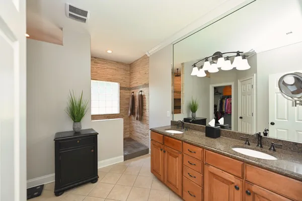 $749,900 | 1017 Dorset Drive, Hendersonville, TN 37075