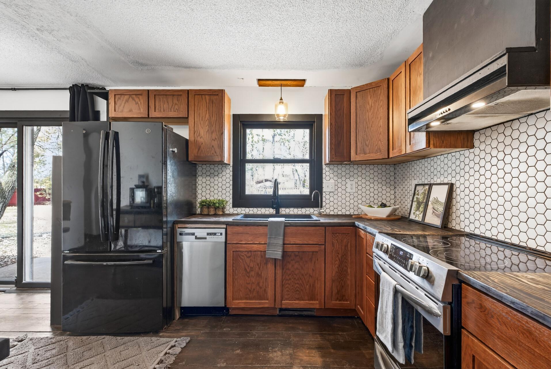 14116 Dale Street Becker, MN 55308 - Photo 11 of 36