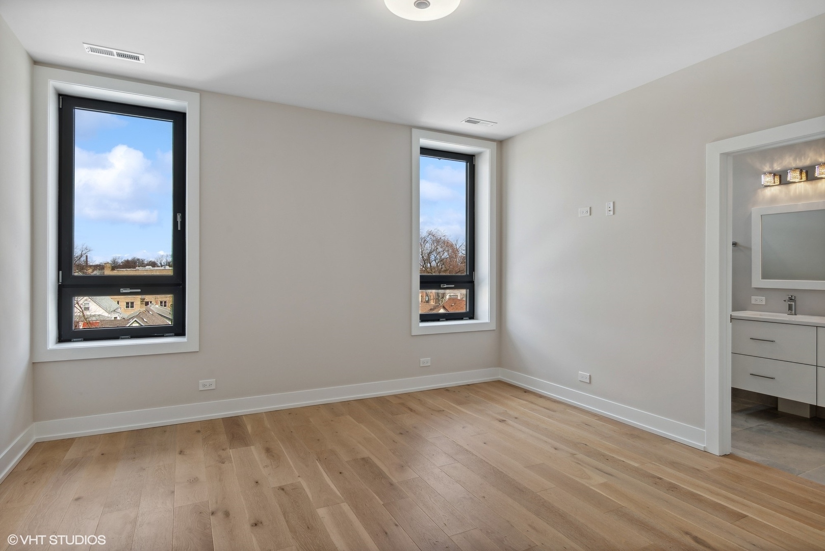 3332 West Irving Park Road, Unit 3 Chicago, IL 60618 - Photo 9 of 18