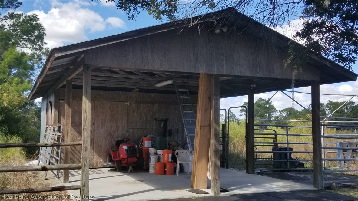 47 Crowngate Road Lake Placid, FL 33852 - Photo 7 of 18 Gallery Image 7