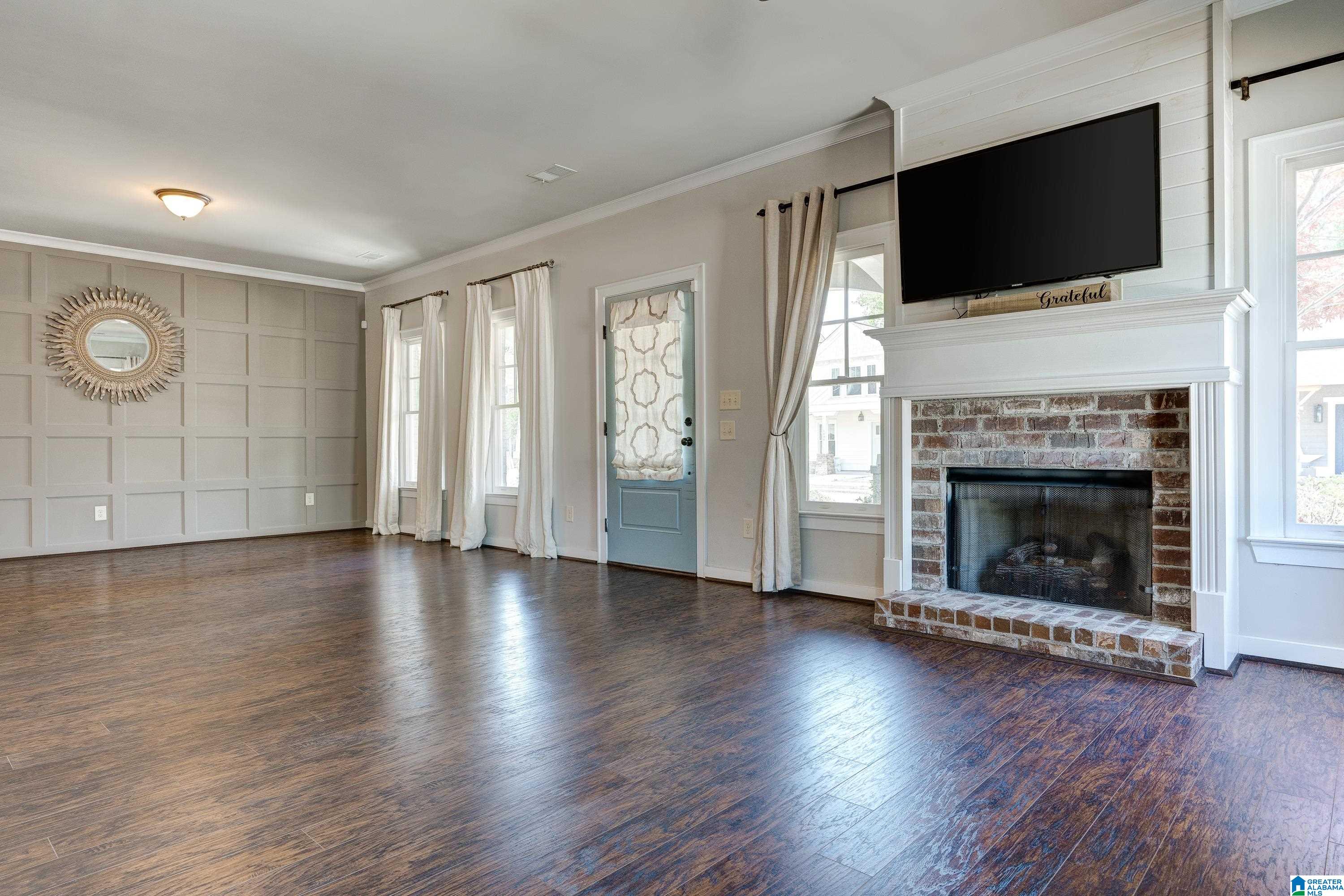 6489 Spring Street Trussville, AL 35173 - Photo 3 of 60