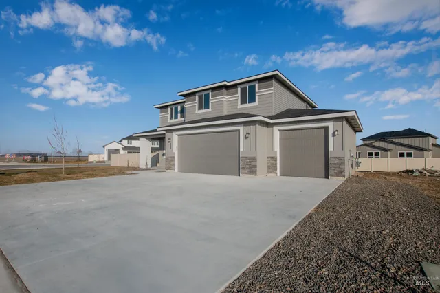 $465,000 | 438 Linden Street, New Plymouth, ID 83655