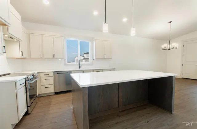 $465,000 | 438 Linden Street, New Plymouth, ID 83655