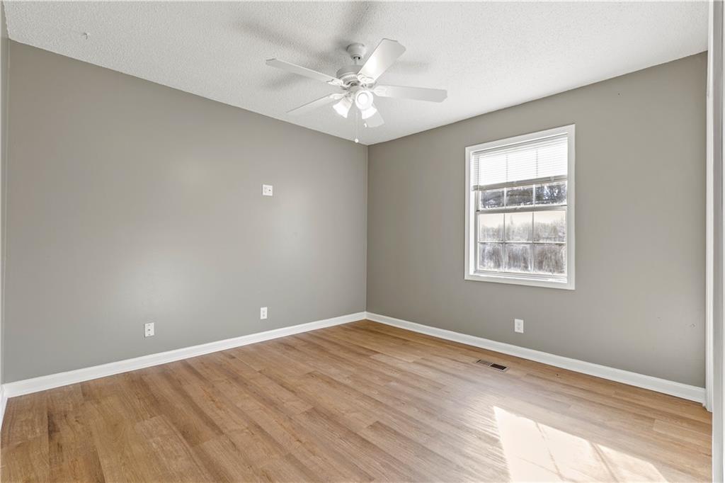 2102 Sandtree Court Southwest Atlanta, GA 30331 - Photo 12 of 14