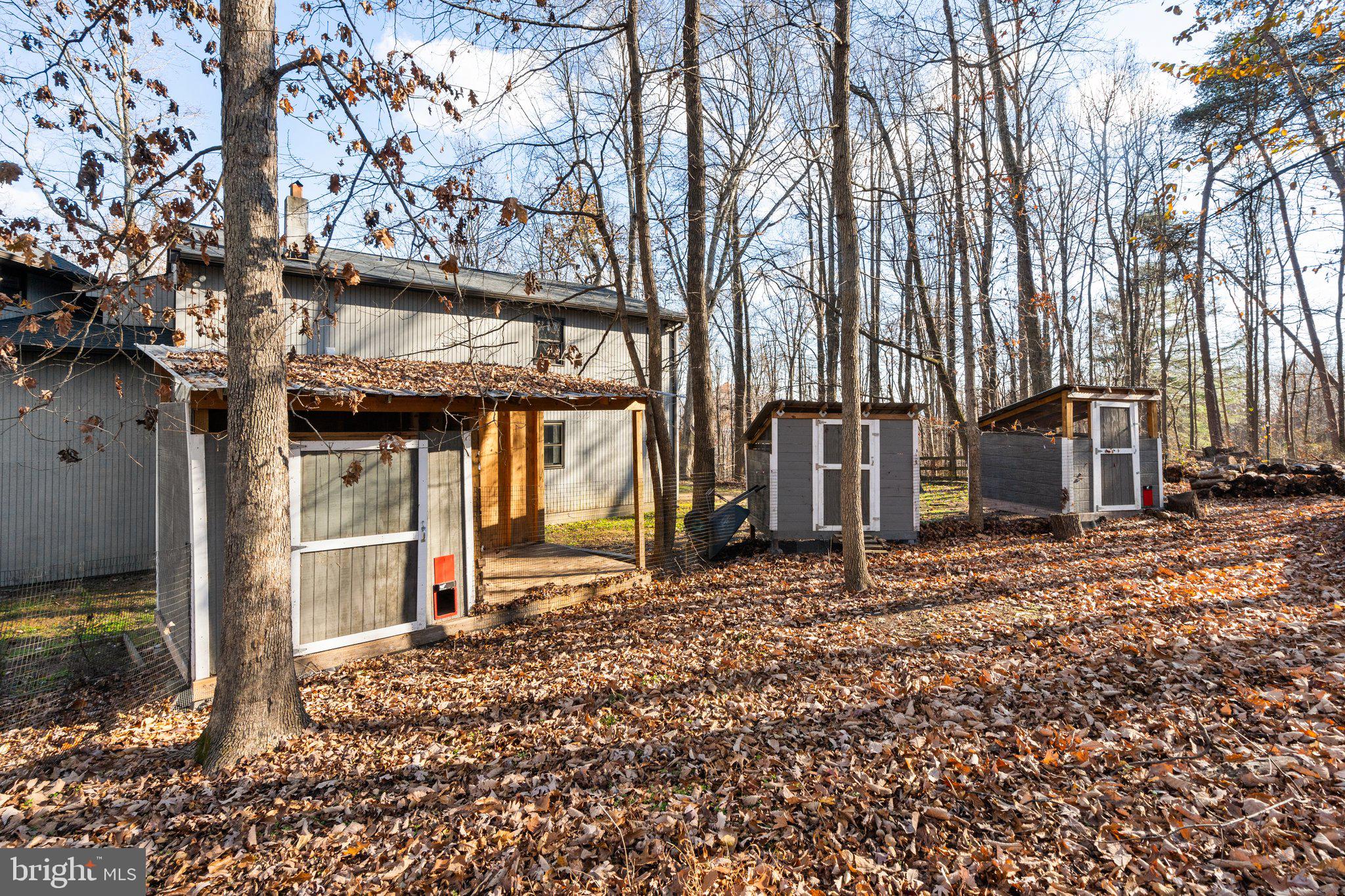 9417 Mountjoy Road Marshall, VA 20115 - Photo 38 of 45 Coops for chickens ducks and more