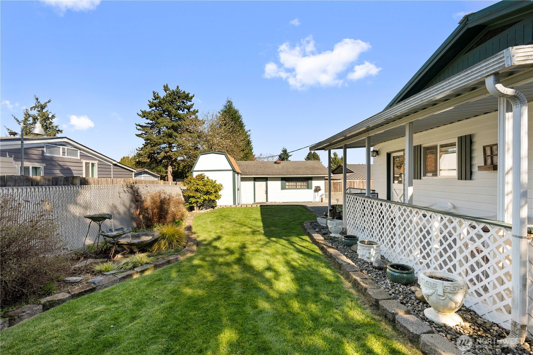 915 128th Street Southwest Everett, WA 98204 - Photo 25 of 25 a front view of a house with a yard