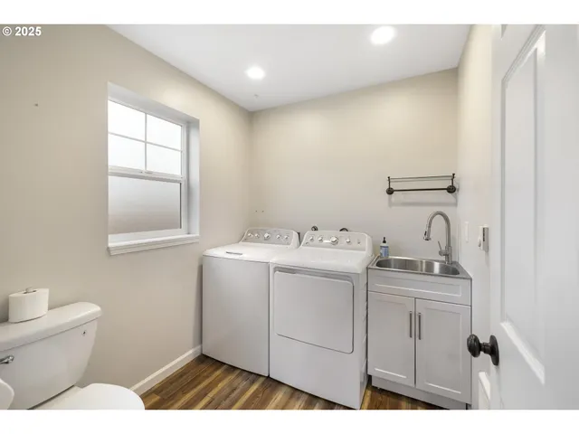 $400,000 | 130 West 1st Avenue, Estacada, OR 97023