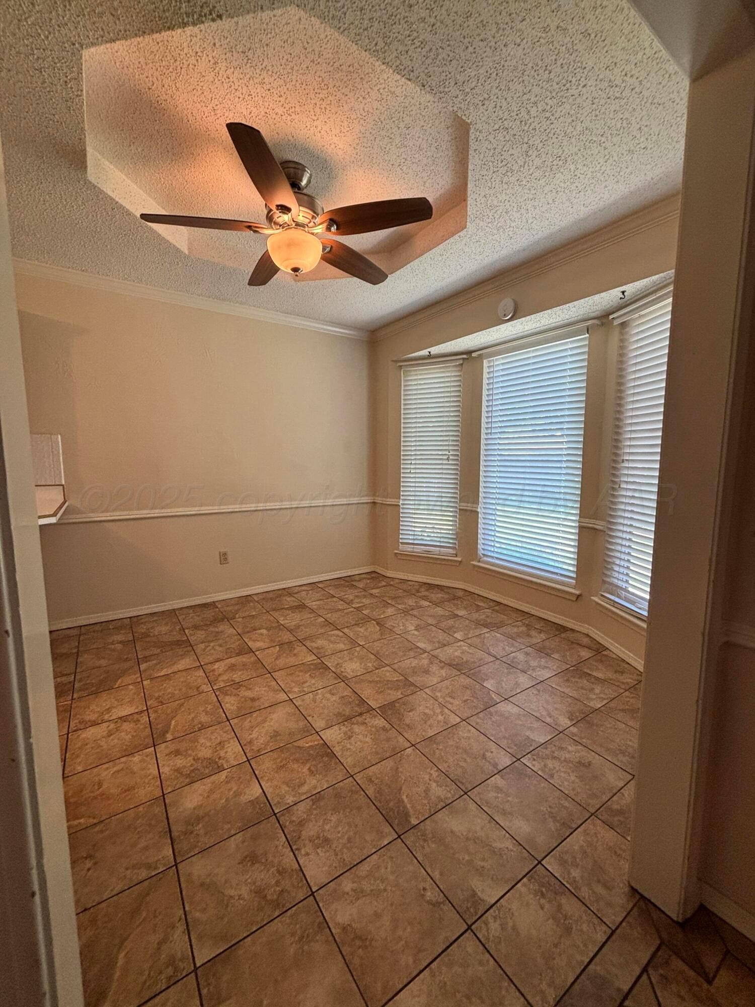 4209 Rhine Avenue Amarillo, TX 79110 - Photo 4 of 18 IMG_8256