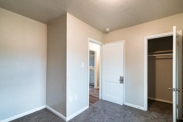 $595 | 5327 Bell Street, Unit 8, Houston, TX 77023