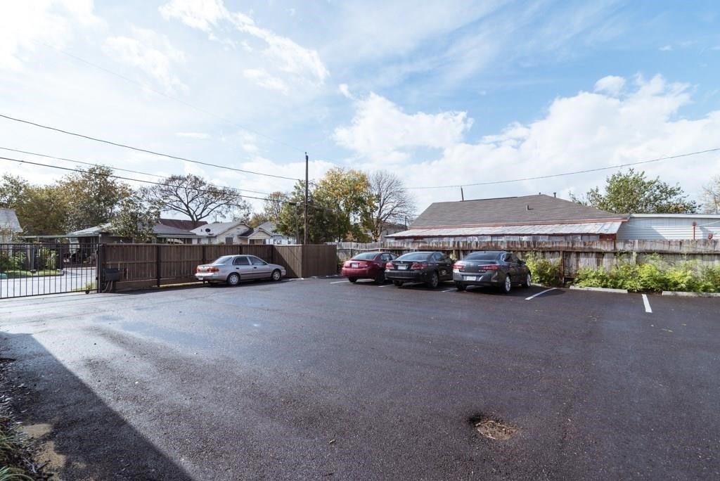 5327 Bell Street, Unit 8 Houston, TX 77023 - Photo 9 of 9 Assigned parking with controlled access