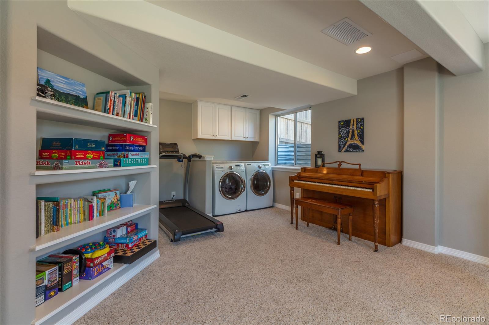 9711 Burberry Way Highlands Ranch, CO 80129 - Photo 23 of 35 Gallery Image 23