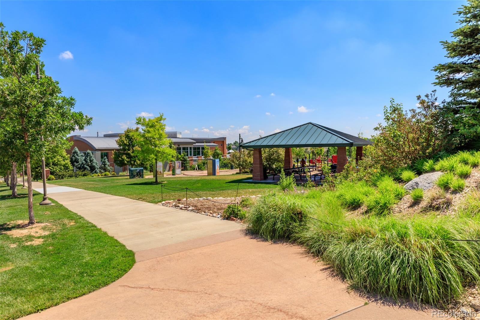 9711 Burberry Way Highlands Ranch, CO 80129 - Photo 32 of 35 Gallery Image 32