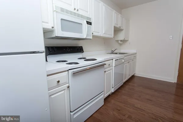$1,425 | 1411-2 Walnut Street, Unit 702, Philadelphia, PA 19102