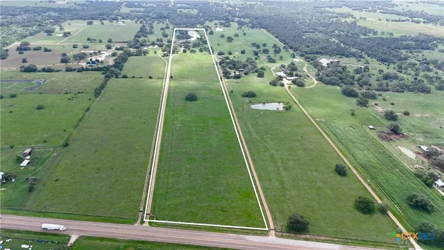 $760,000 | 4361 Highway 77, Hallettsville, TX 77964
