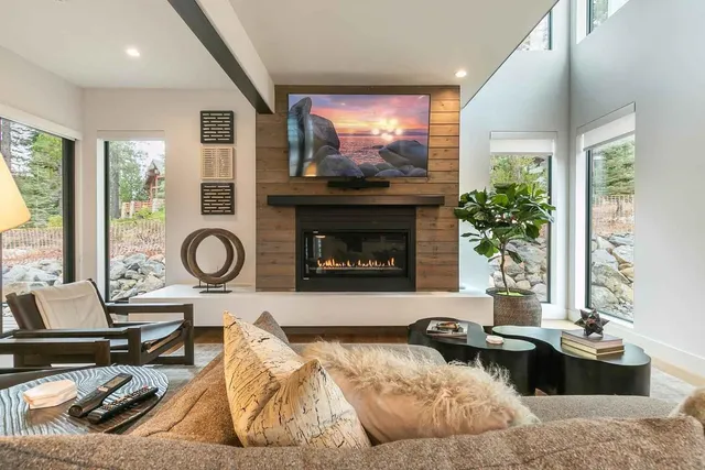 $359,000 | 342 Palisades Circle, Olympic Valley, CA 96146