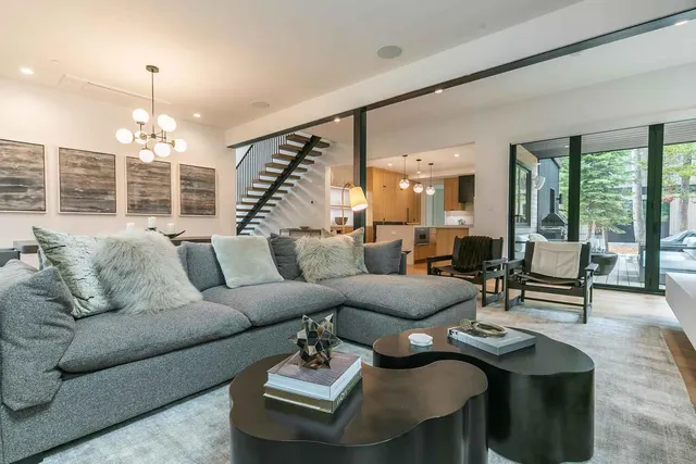 $359,000 | 342 Palisades Circle, Olympic Valley, CA 96146