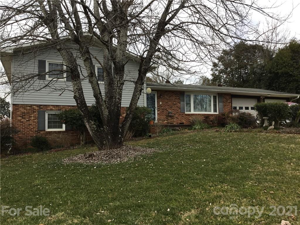 5615 Grace Chapel Road Hickory, NC 28601 - Photo 1 of 16 Gallery Image 1