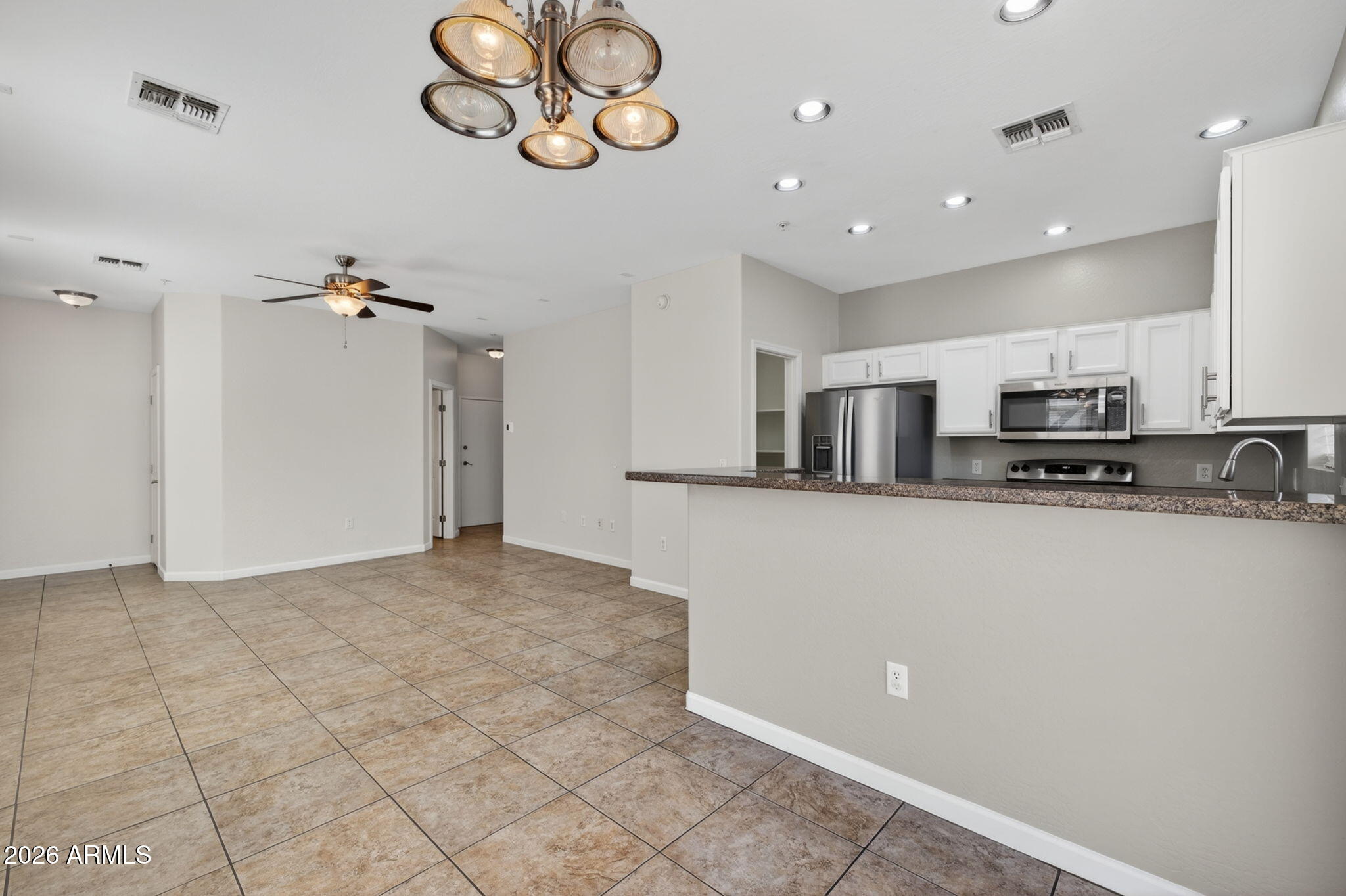 2150 East Bell Road, Unit 1136 Phoenix, AZ 85022 - Photo 15 of 30 Gallery Image 15