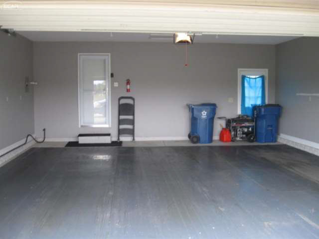 7469 Lennon Road Swartz Creek, MI 48473 - Photo 3 of 26 21166757-2.JPG