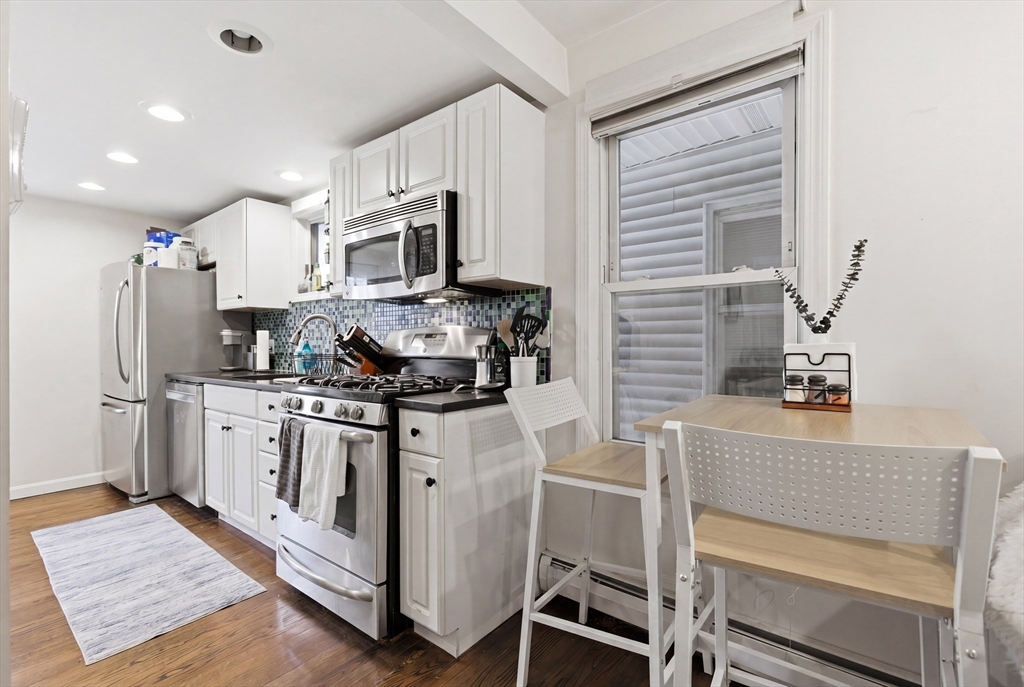 245 West Fifth Street, Unit 4 Boston, MA 02127 - Photo 7 of 27