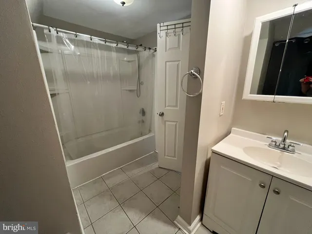 $1,300 | 14 Tansboro Road, Unit 3, Berlin, NJ 08009