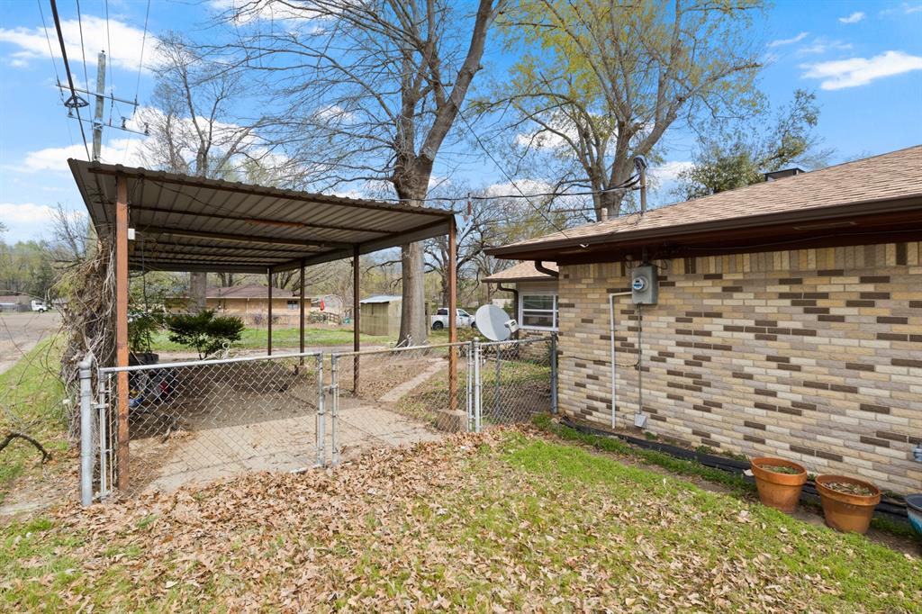 401 Hickory Street Mount Pleasant, TX 75455 - Photo 31 of 38