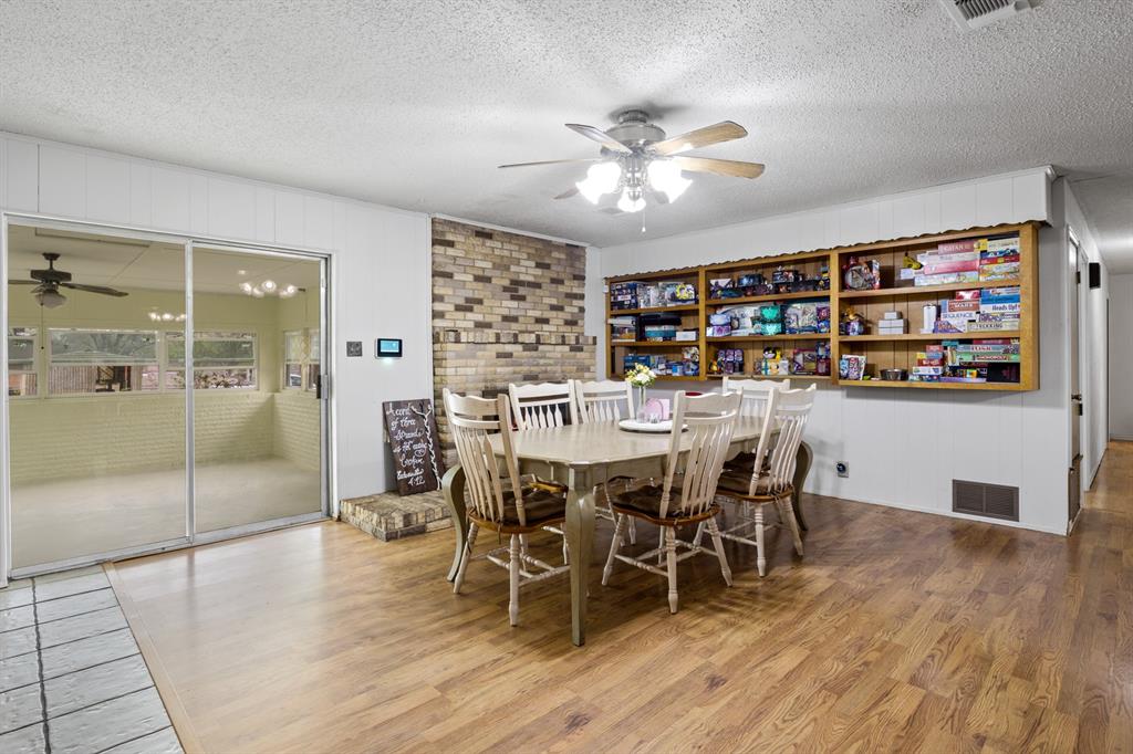 401 Hickory Street Mount Pleasant, TX 75455 - Photo 8 of 38