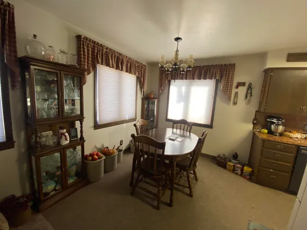 $220,000 | 1111 East Park Avenue, Riverton, WY 82501