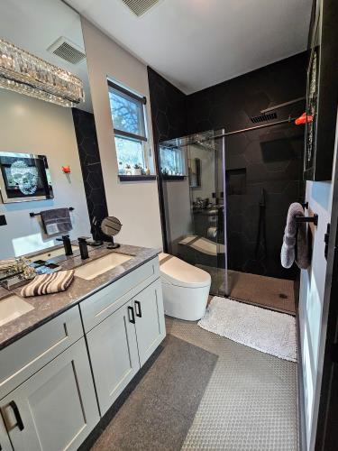 1111 Walton Lane Austin, TX 78721 - Photo 17 of 20