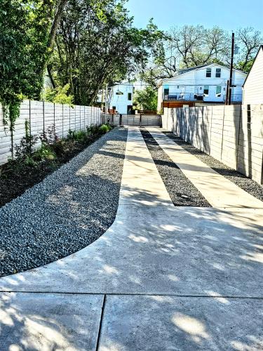 1111 Walton Lane Austin, TX 78721 - Photo 2 of 20