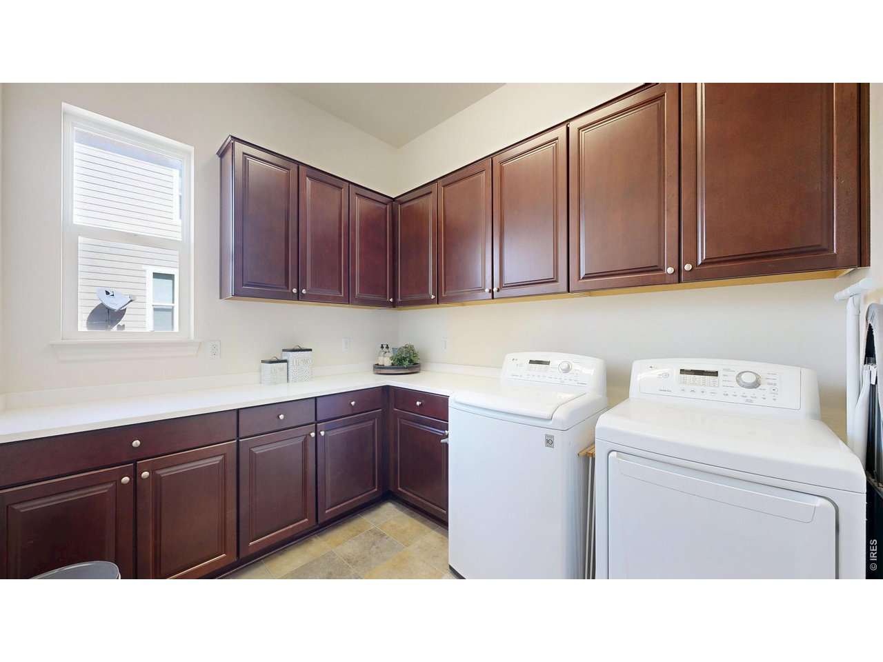 8465 Poppy Street Arvada, CO 80007 - Photo 16 of 49