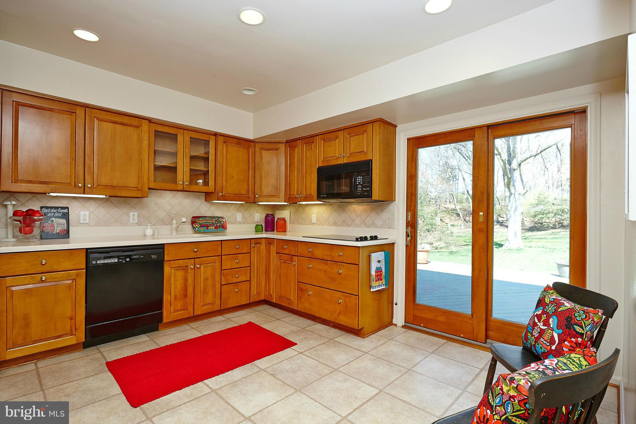 9112 Westerholme Way Vienna, VA 22182 - Photo 8 of 30 Kitchen