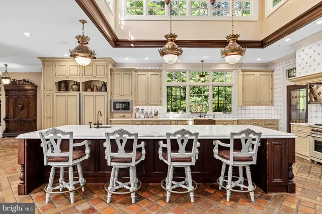 $3,000,000 | 205 East Central Avenue, Moorestown, NJ 08057