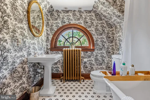 $3,000,000 | 205 East Central Avenue, Moorestown, NJ 08057