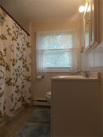114 Farrington Road Barre, MA 01005 - Photo 8 of 24 Gallery Image 8