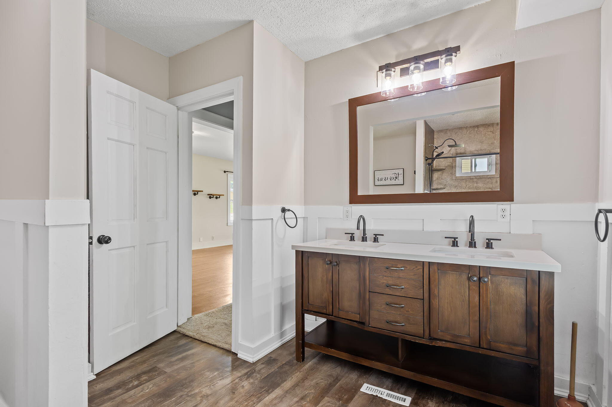 124 6th Street Southeast De Motte, IN 46310 - Photo 20 of 36 2048x1365