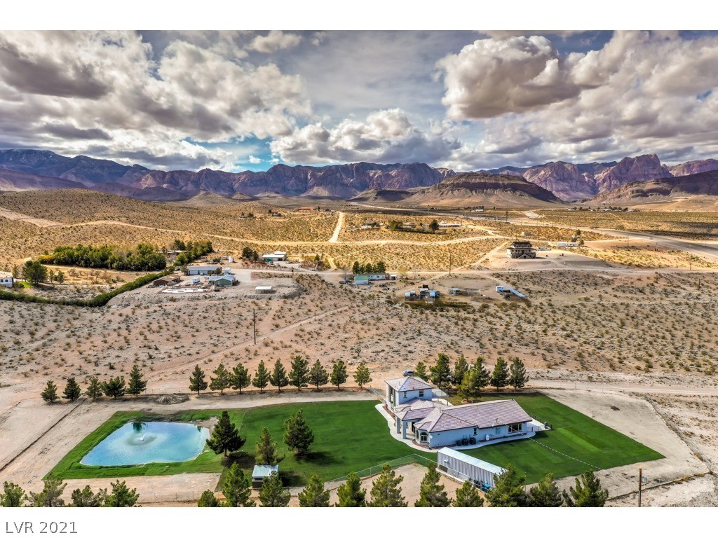 11341 Blue Diamond Road Las Vegas, NV 89161 - Photo 5 of 49 Gallery Image 5