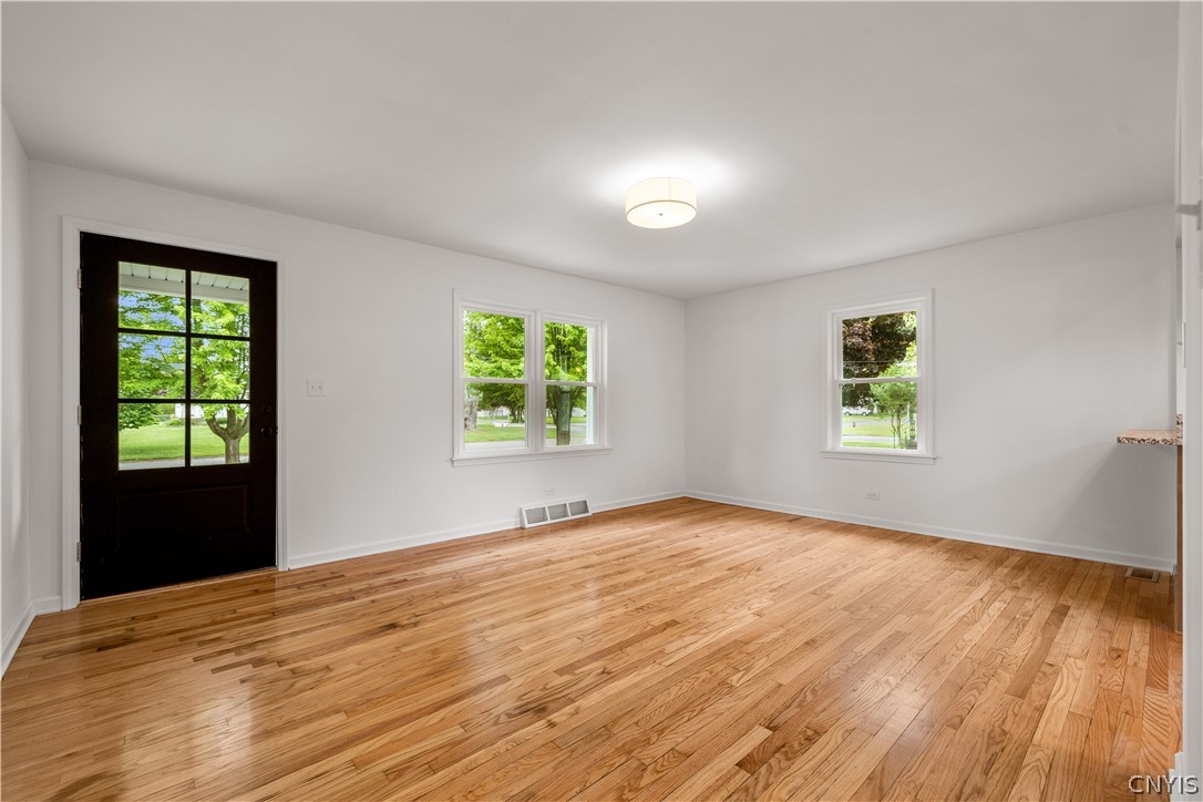 910 Mc Kinley Avenue Rome, NY 13440 - Photo 5 of 18