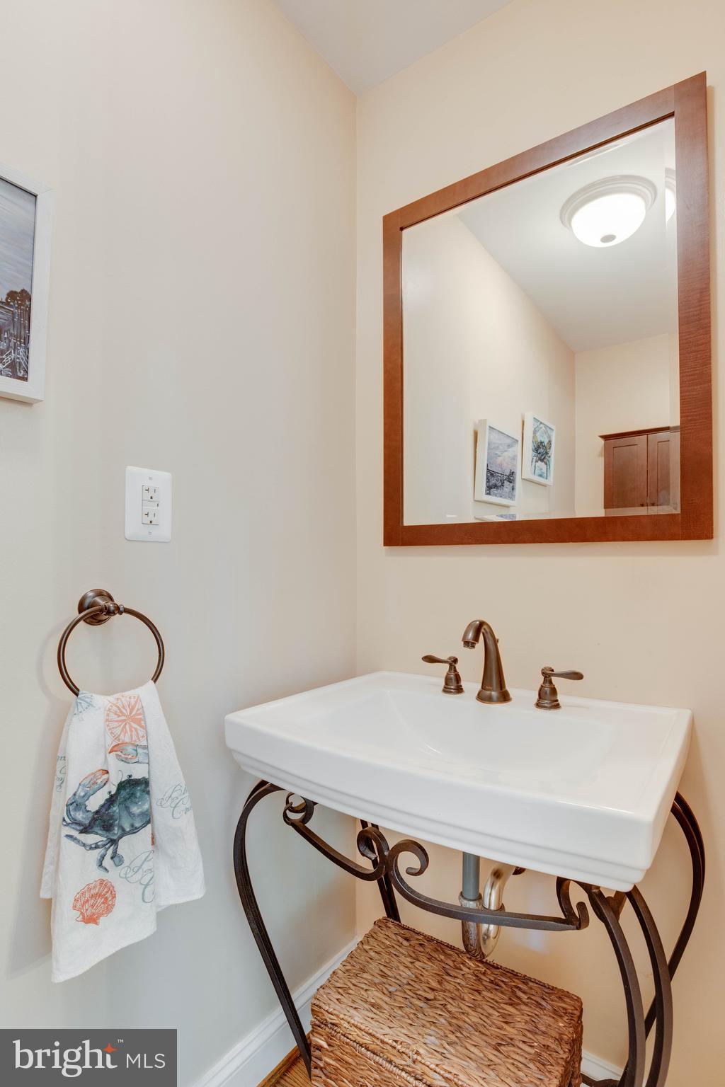 52 Holly Road Severna Park, MD 21146 - Photo 18 of 48 17