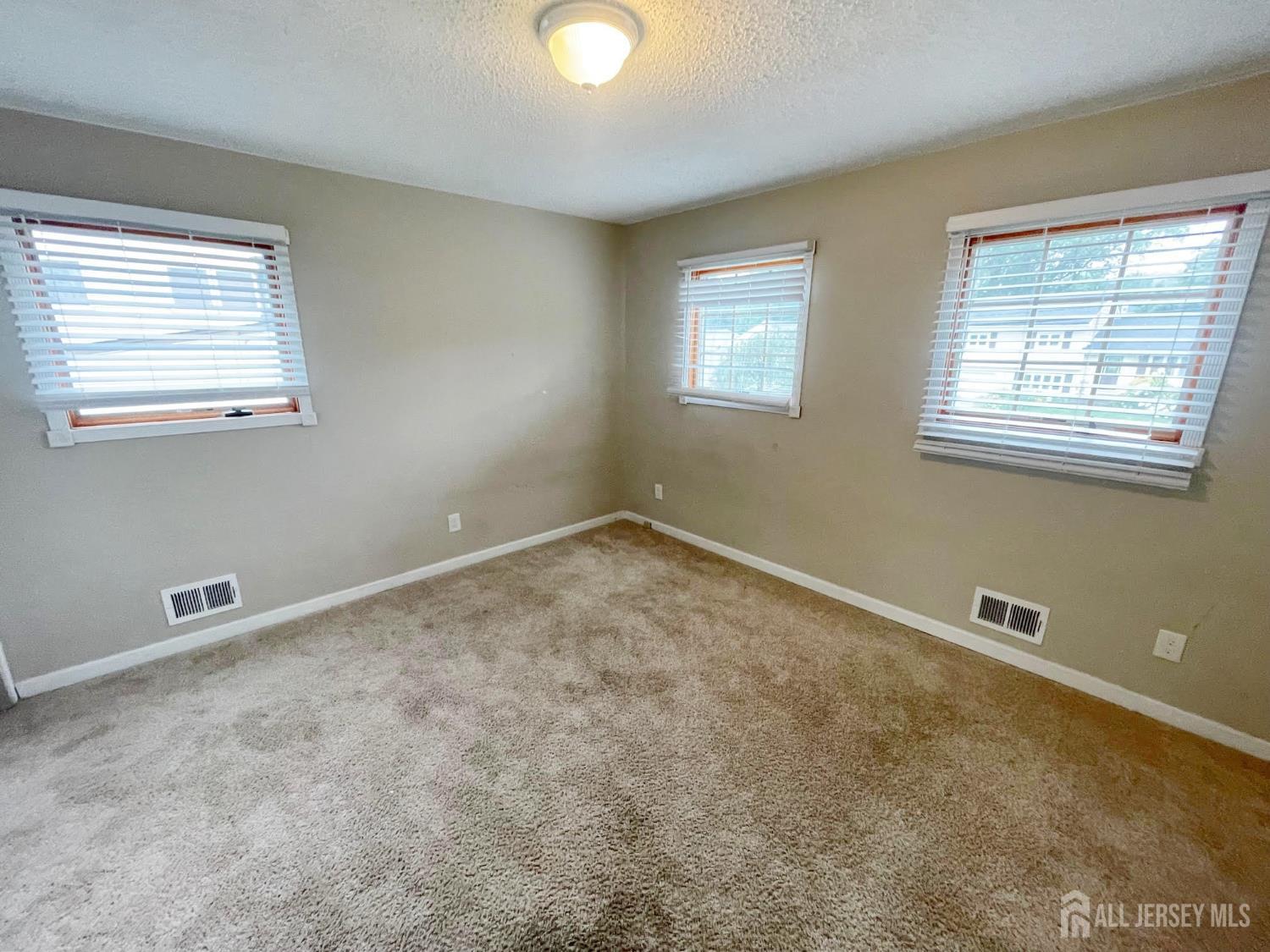 32 Athens Avenue Old Bridge, NJ 08879 - Photo 8 of 20