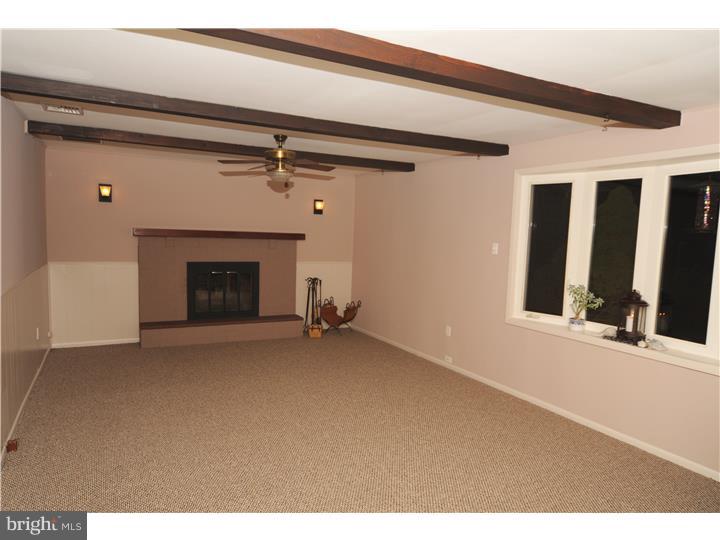75 Heartwood Road Levittown, PA 19056 - Photo 14 of 24 Family Room