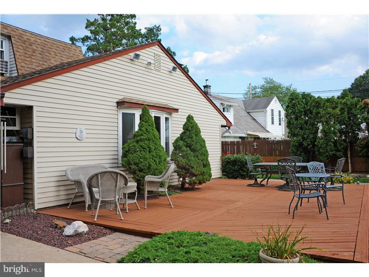 75 Heartwood Road Levittown, PA 19056 - Photo 7 of 24 Deck