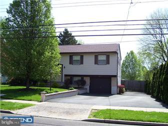 827 Newtown Road Warminster, PA 18974 - Photo 1 of 12 Exterior Front