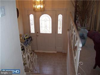 827 Newtown Road Warminster, PA 18974 - Photo 4 of 12 Foyer