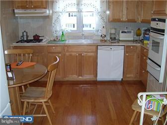 827 Newtown Road Warminster, PA 18974 - Photo 5 of 12 Kitchen