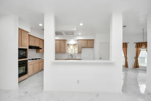 $2,450 | 3138 Waters View Drive, Sugar Land, TX 77478