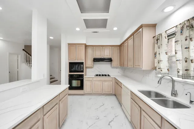 $2,450 | 3138 Waters View Drive, Sugar Land, TX 77478