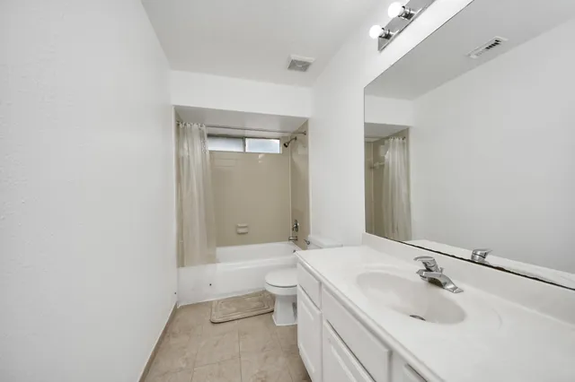 $2,450 | 3138 Waters View Drive, Sugar Land, TX 77478