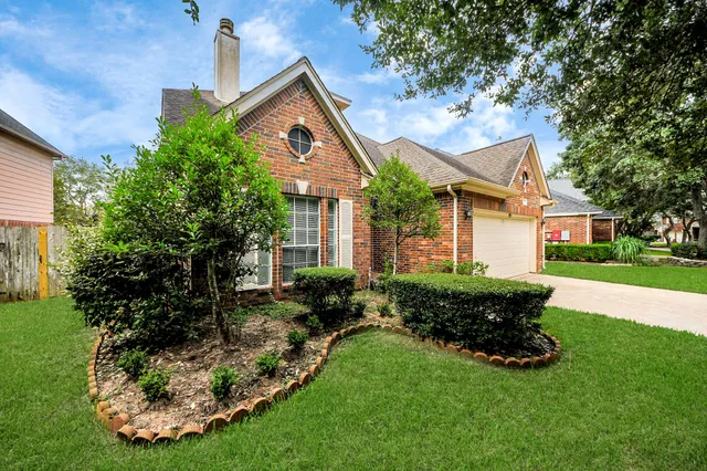 $2,450 | 3138 Waters View Drive, Sugar Land, TX 77478