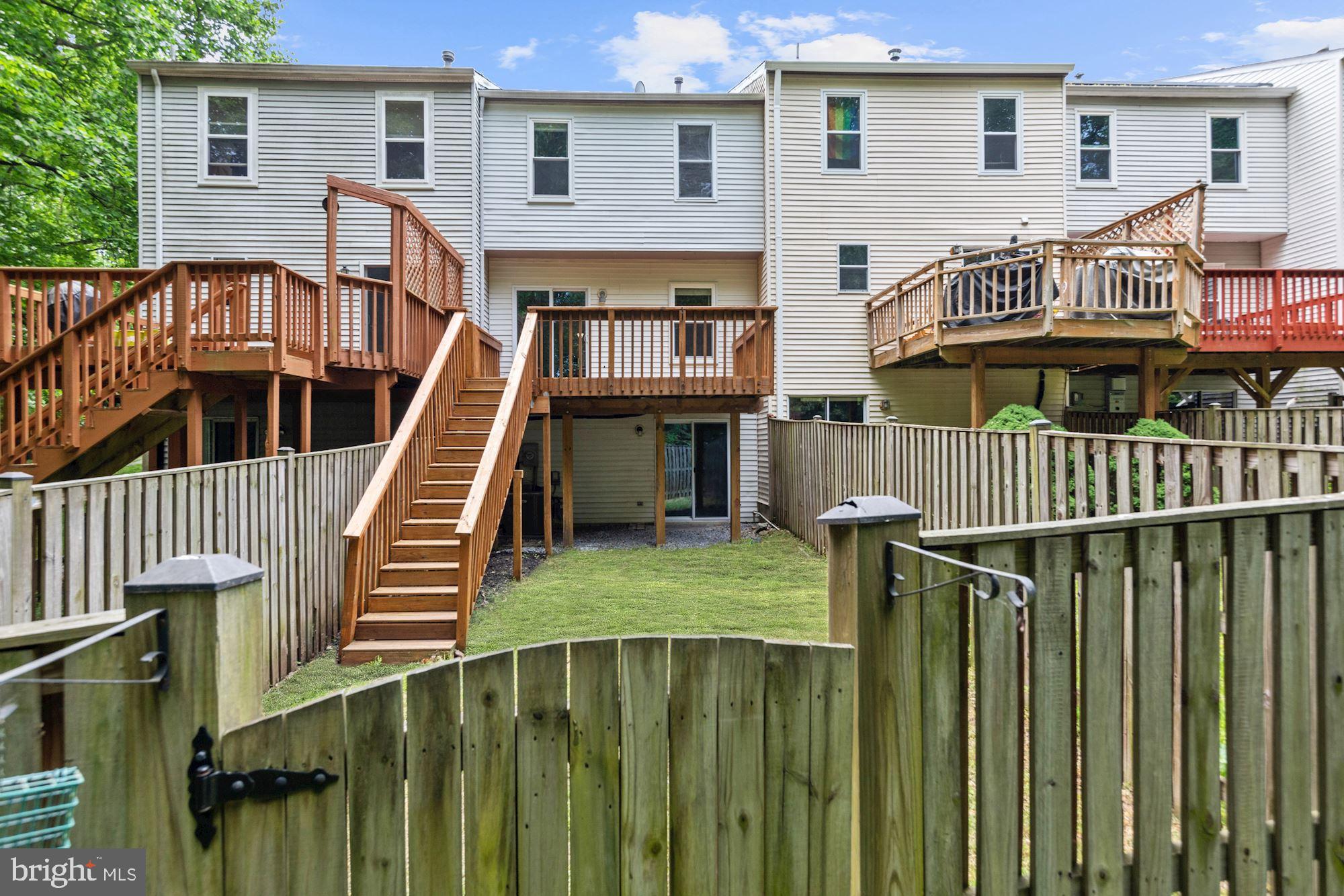 19 Long Green Court Silver Spring, MD 20906 - Photo 2 of 30 Gallery Image 2